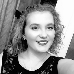 Meet your Posher, Ainsley